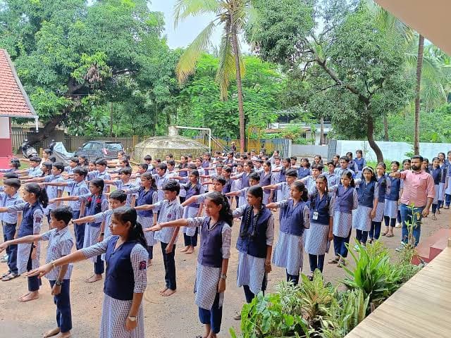 ചൂട് കനക്കുന്നു; സ്‌കൂൾ അസംബ്ലികൾ ഒഴിവാക്കണം, രാവിലെ 11 മുതൽ 3 വരെ നേരിട്ട് വെയിൽ ഏൽക്കരുത്
