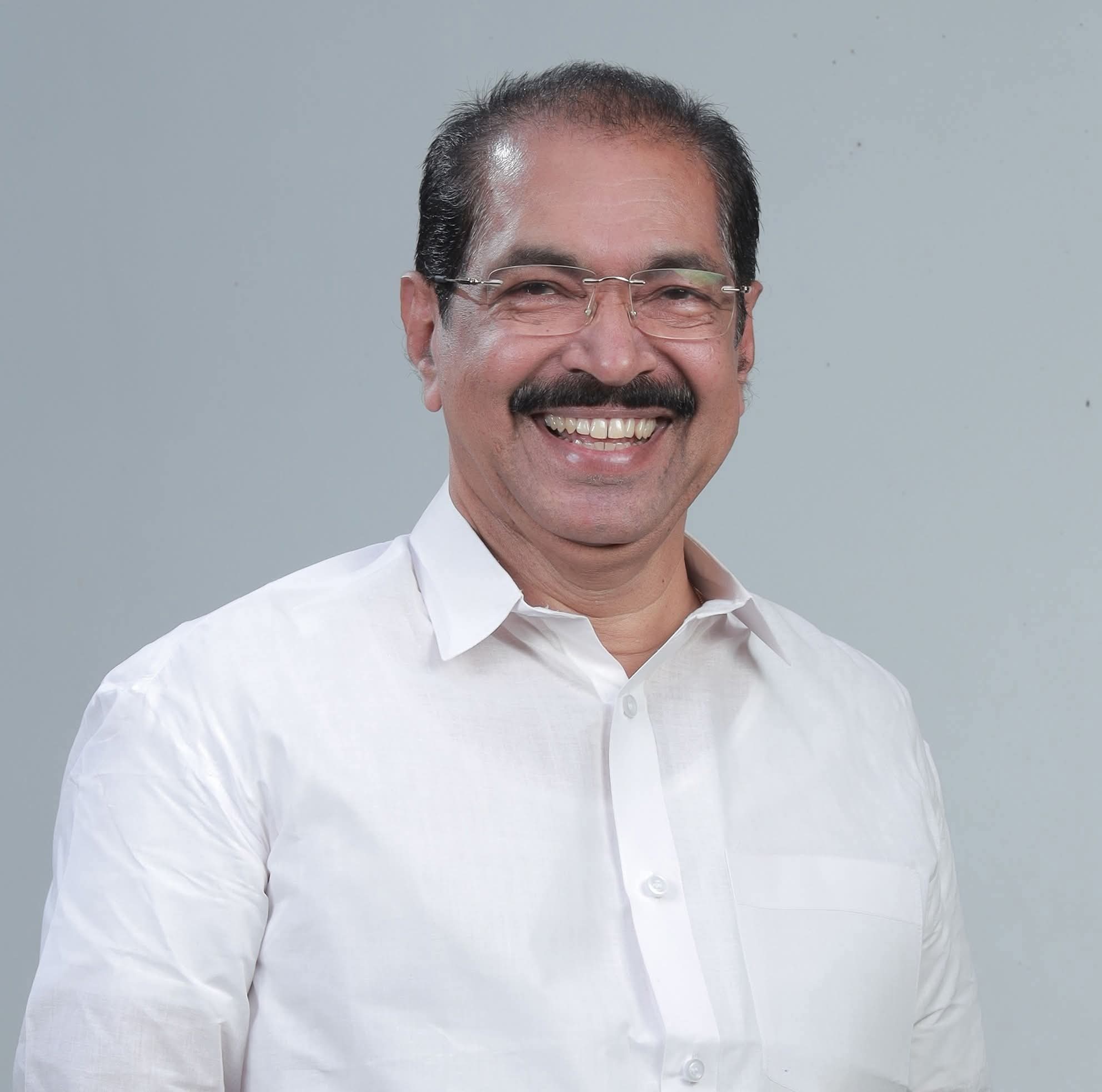വൈദ്യുതി വിതരണം വെട്ടിക്കുറച്ചിട്ടില്ല; കിട്ടുന്നിടത്തുനിന്നെല്ലാം വൈദ്യുതി വാങ്ങും: മന്ത്രി സണ്ണി ജോസഫ്