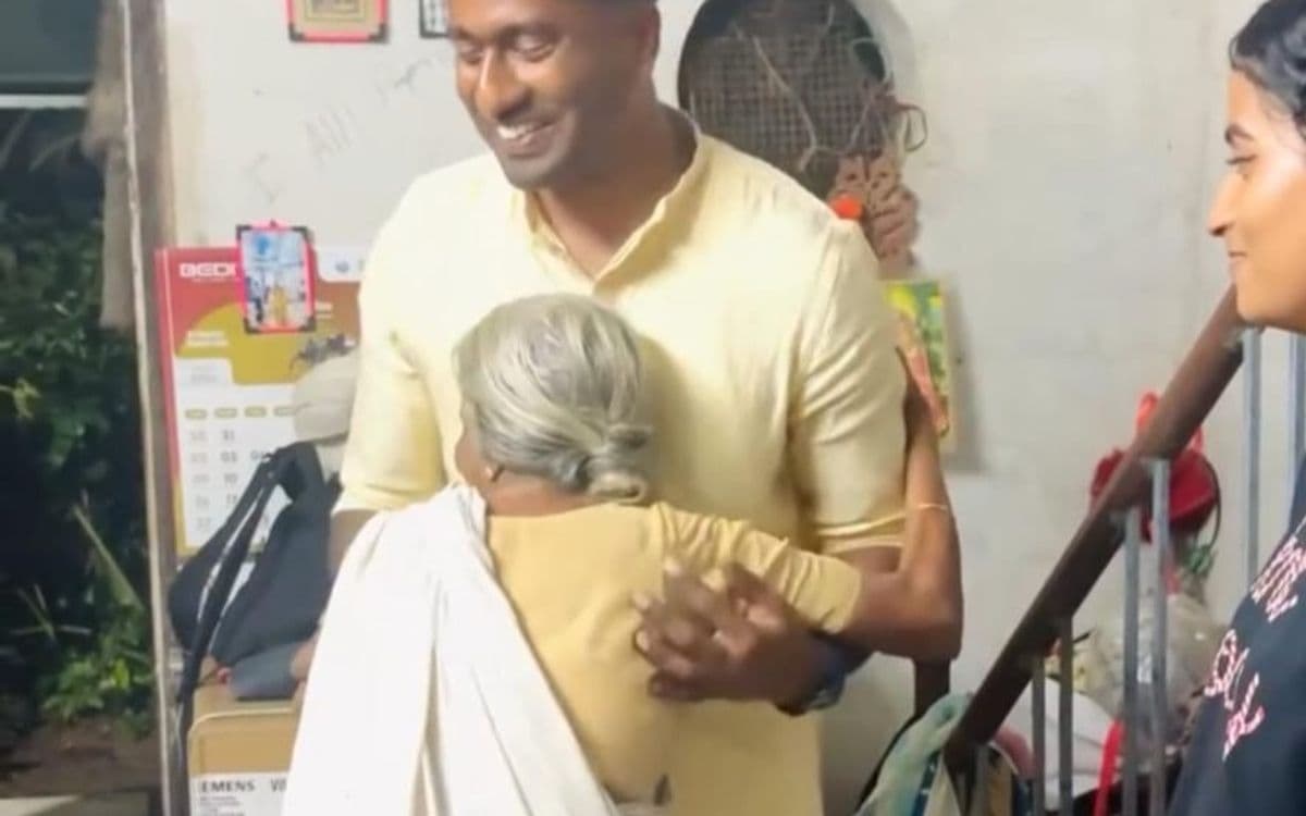 പരാതിയില്ല, ഒരു ചോക്ലേറ്റ് മാത്രം; അമ്മൂമ്മയുടെ സ്നേഹത്തിൽ കണ്ണുനിറഞ്ഞ മുൻ കളക്ടർ അർജ്ജുൻപാണ്ഡ്യൻ
