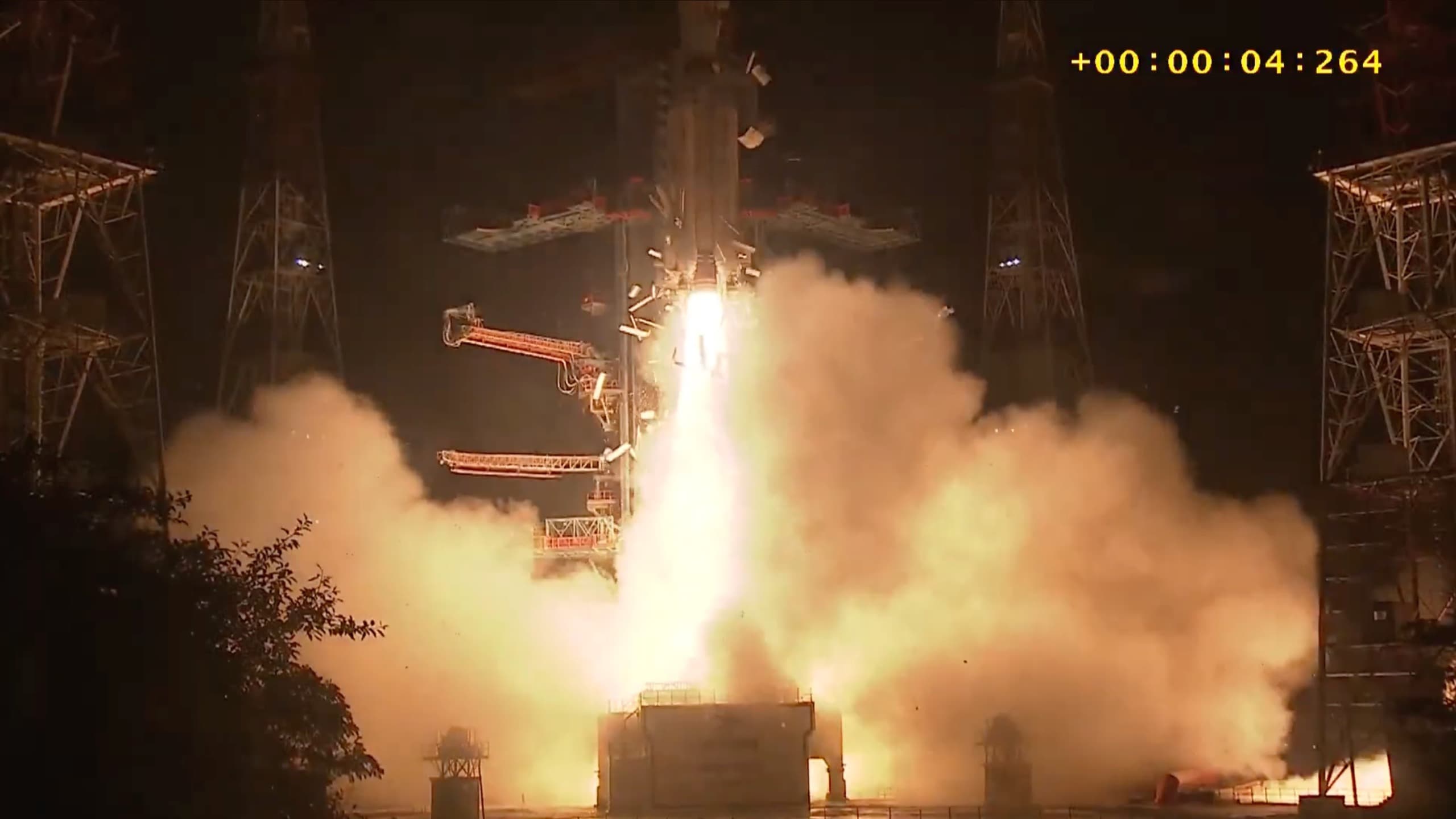 GSLV വിജയക്കുതിപ്പ്; EOS-05 വിജയകരമായി ഭ്രമണപഥത്തിൽ